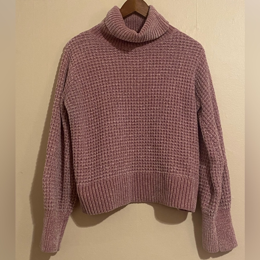 Hippie Rose Turtleneck Sweater - EUC